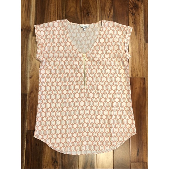 Express Patterned Blouse - Picture 1 of 5